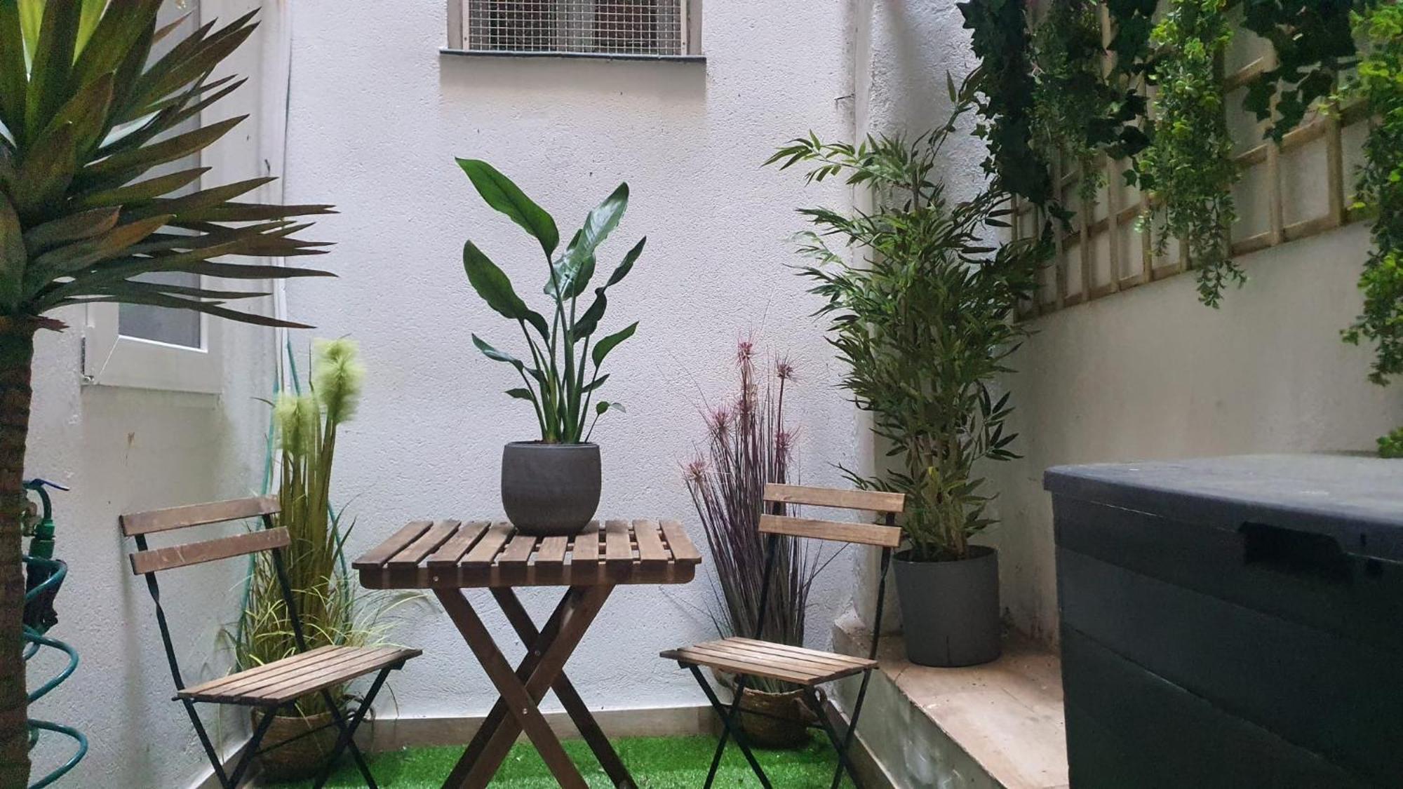 Rentadore Atocha Suites Madrid Eksteriør bilde