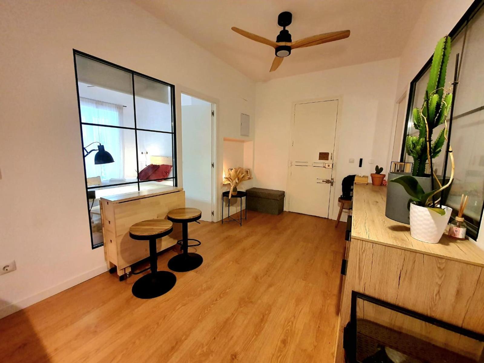 Rentadore Atocha Suites Madrid Eksteriør bilde