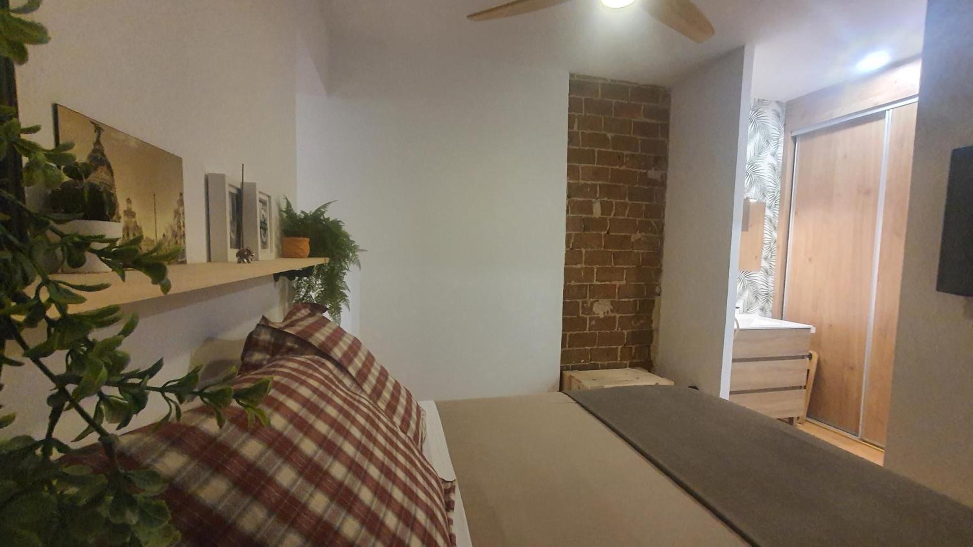 Rentadore Atocha Suites Madrid Eksteriør bilde